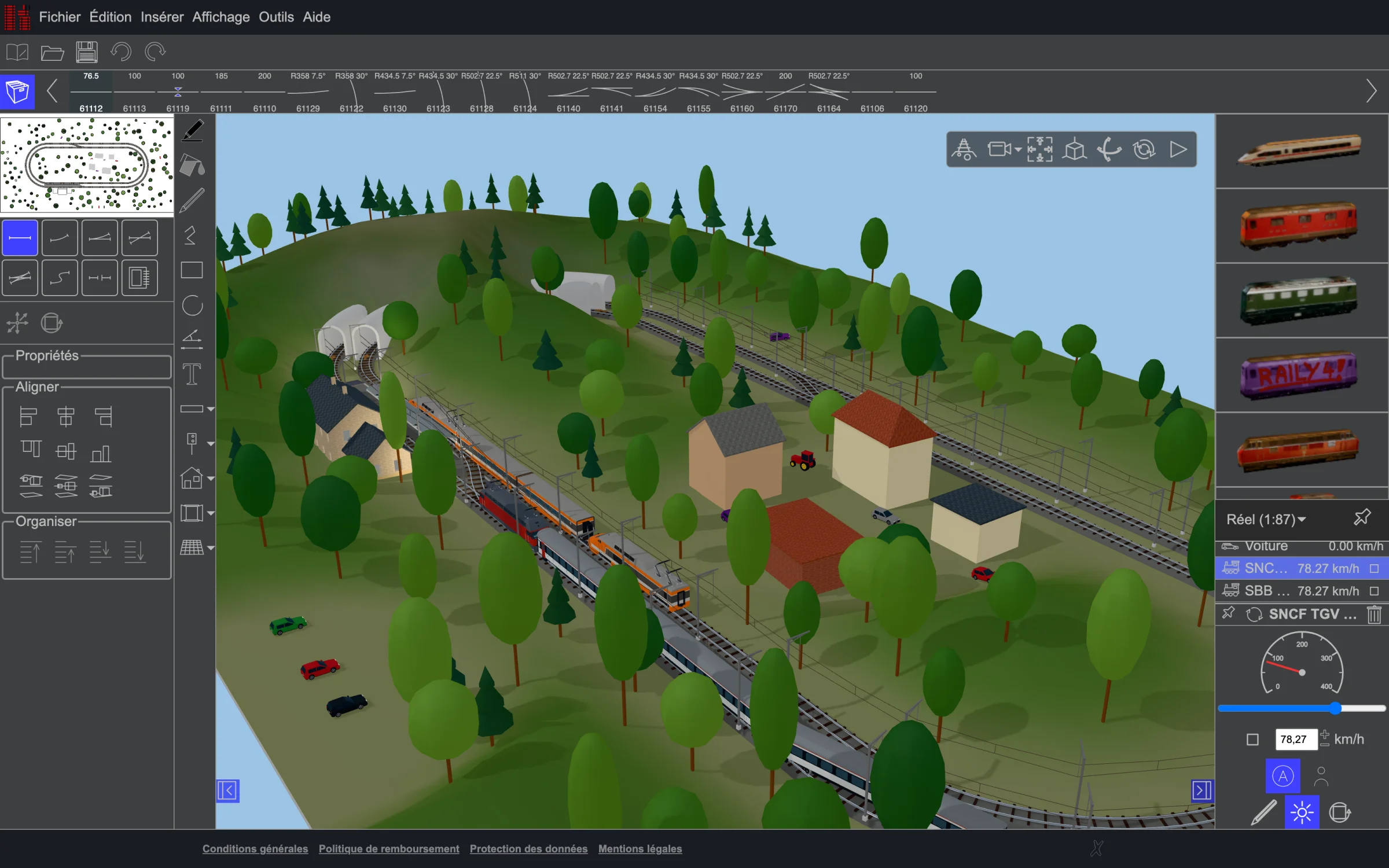 Un réseau avec trains, gare et collines boisées dans l'éditeur Raily 5